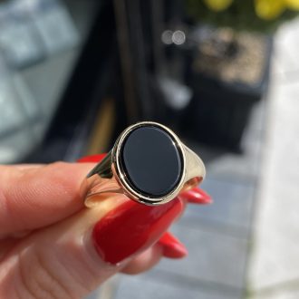 9ct Gold Gents Onyx Signet Ring