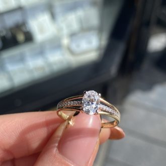 9ct Gold Cz Split Band Oval Solitaire Ring