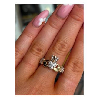 9ct Gold CZ Cluster Claddagh Ring