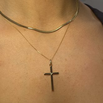 9ct Gold Plain Cross with a Twist